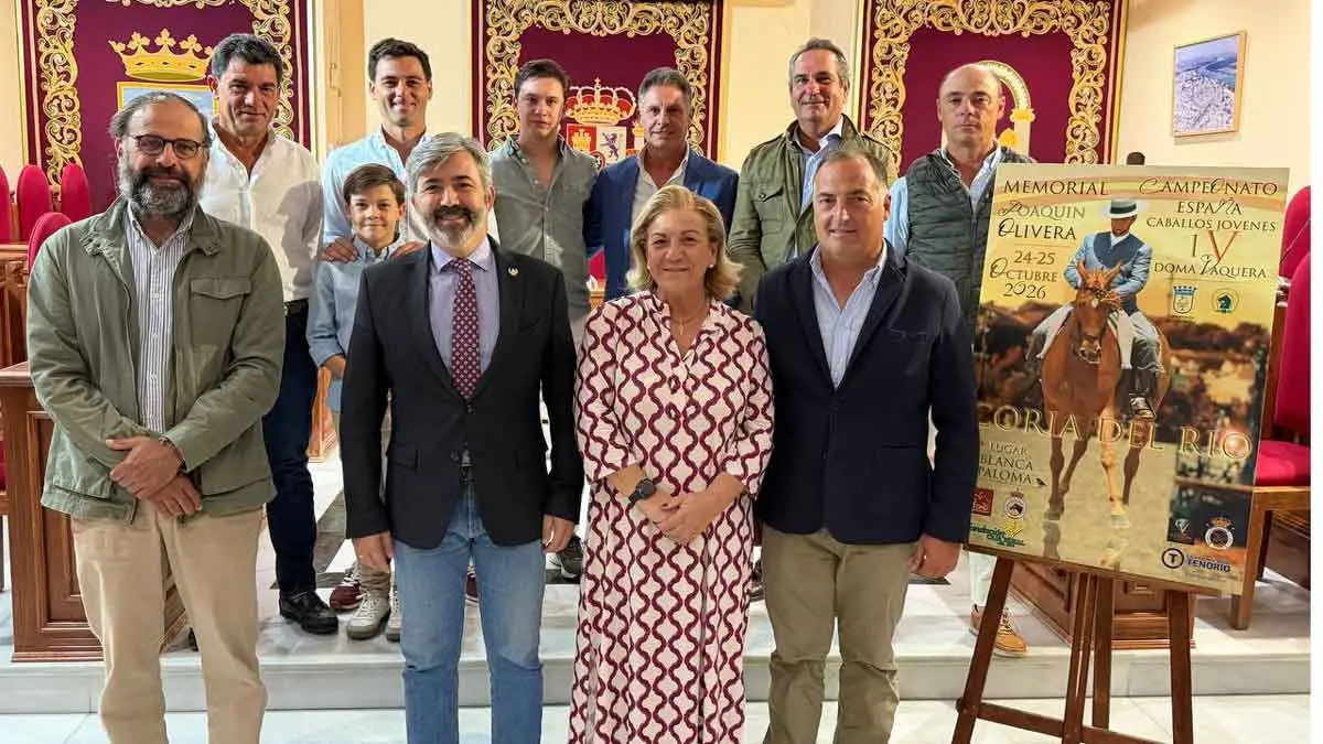 La doma vaquera de caballos jóvenes disputa su campeonato nacional en Coria del Río