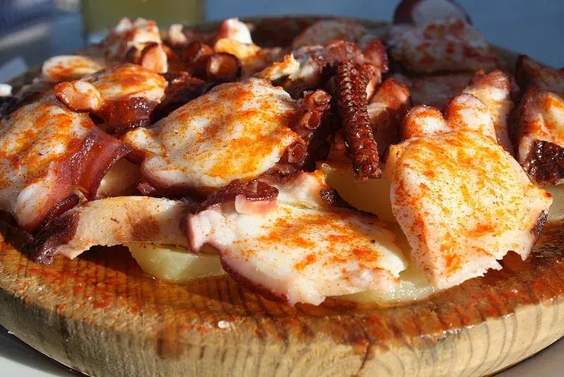 El Mercado do Berbés abrirá tres días a la cocina con «O Berbés a Bocados»