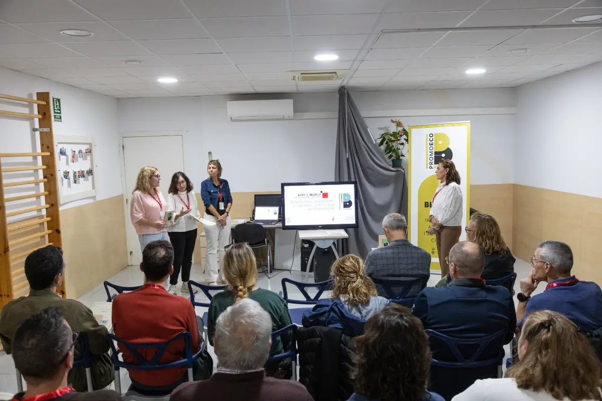Besalú reconoce a seis negocios por su participación en un programa de sostenibilidad