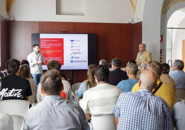 Veintiséis emprendedores participan en una formación digital gratuita en Rota