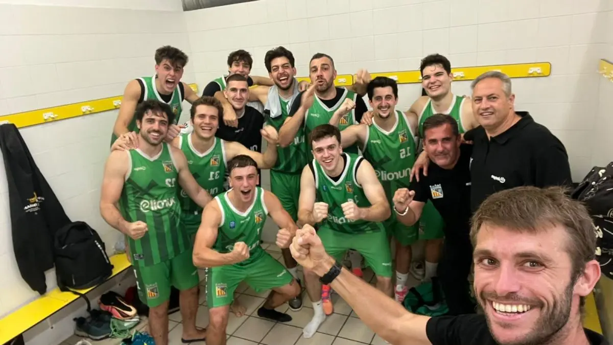 El Cerdanyola estrena su casillero de triunfos ante el líder de la Supercopa