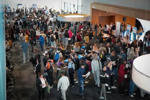 La feria de empleo del Baix Camp supera los 1.700 asistentes
