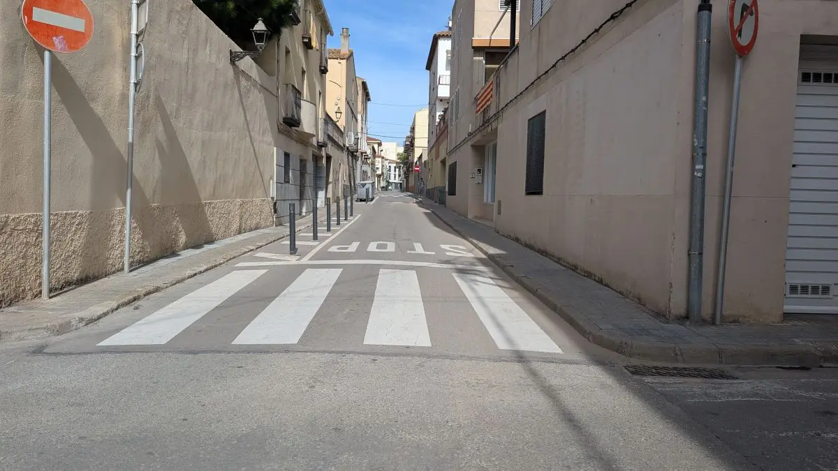 Vecinos de Rubí reúnen firmas para reclamar mejoras en cuatro calles