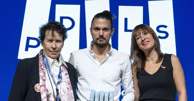 J.J. Rodríguez recibe en San Sebastián el premio DAMA Lola Salvador por «Sevilla Este»