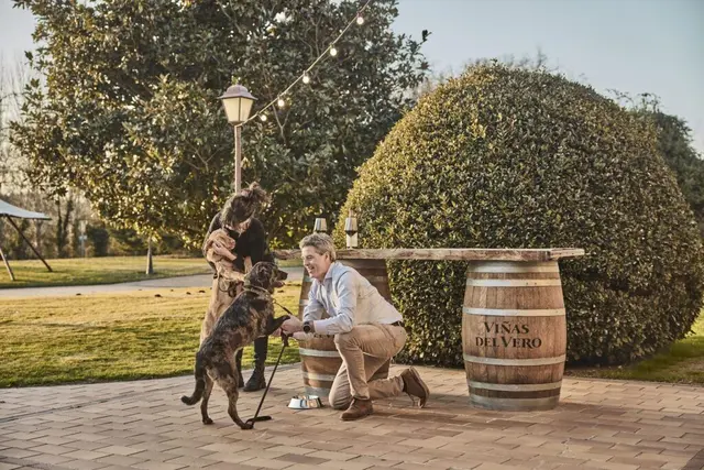 La Ruta del Vino Somontano, finalista por su propuesta de enoturismo con perros