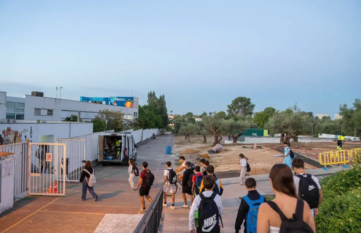 La autorización de las aulas prefabricadas del IES Hipatia no ha dado paso a las obras