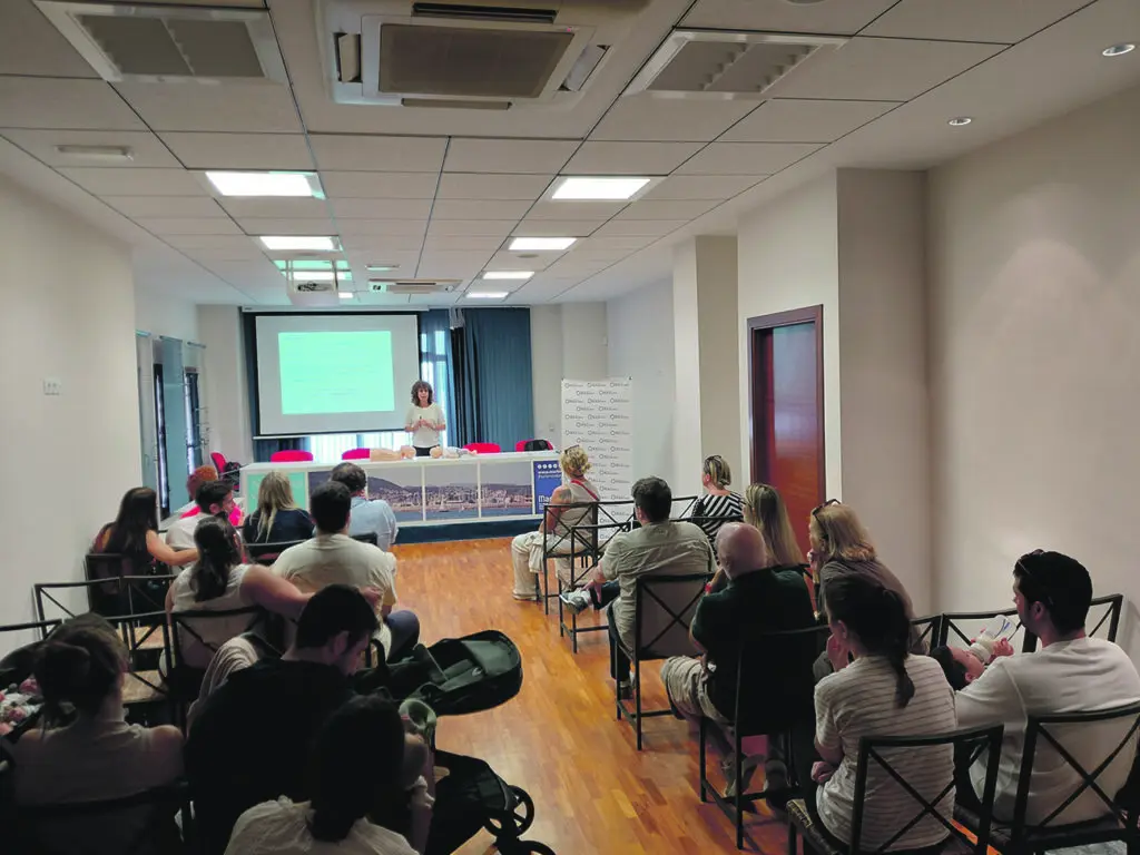 HLA San Carlos recupera sus talleres gratuitos de primeros auxilios