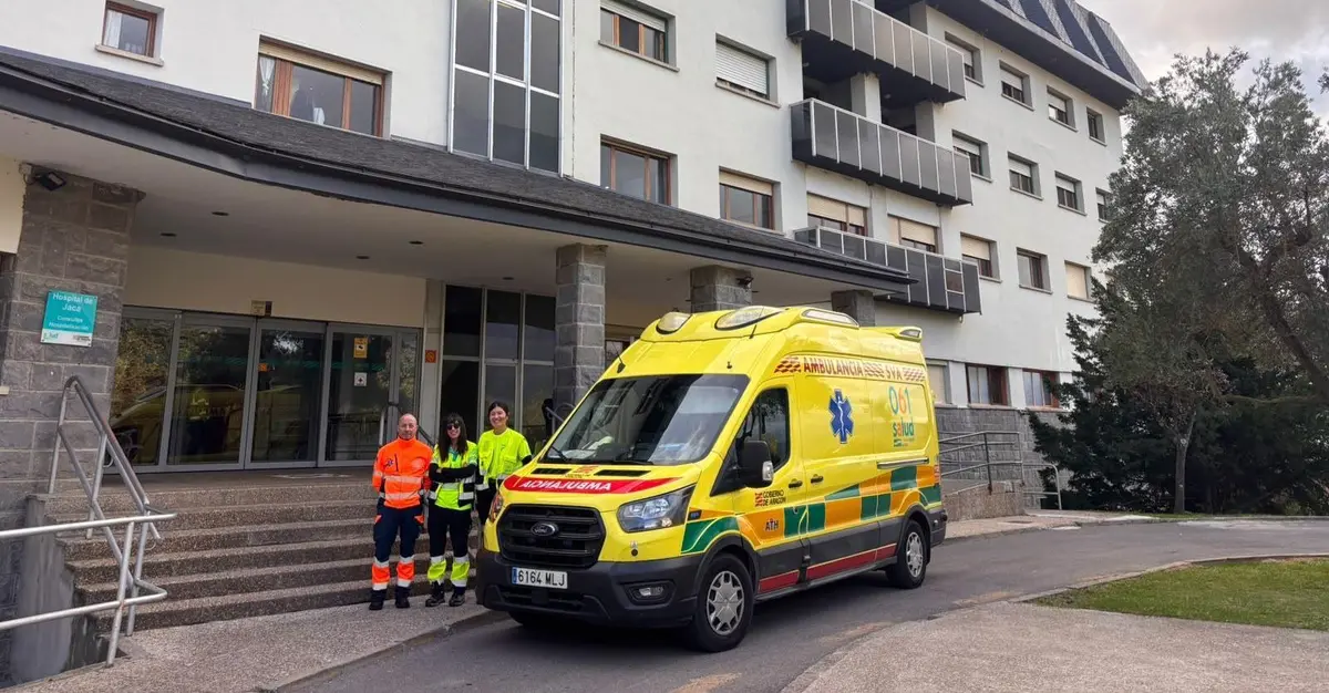 Jaca incorpora cobertura médica permanente en una UVI móvil