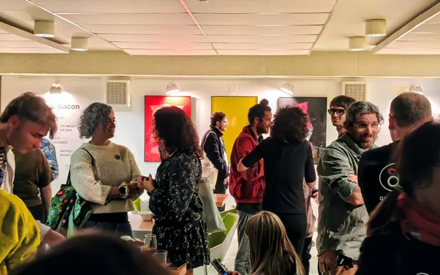 La cafetería de Bellas Artes de Cuenca acoge la muestra colectiva «Revuelto de Bacon»