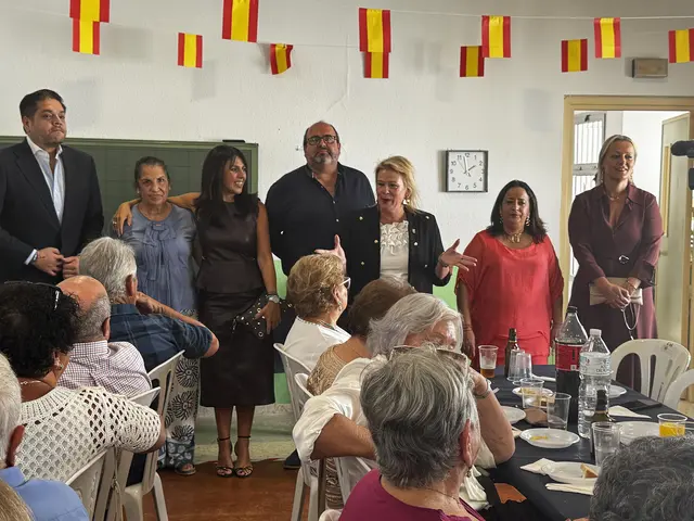 Torreguadiaro reúne a vecinos en el almuerzo de La Charca por la Hispanidad