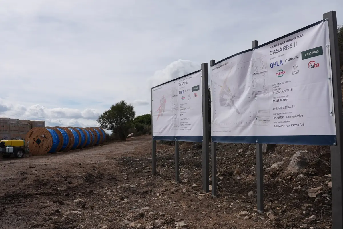 Casares difunde tres perfiles laborales para las obras de sus parques solares