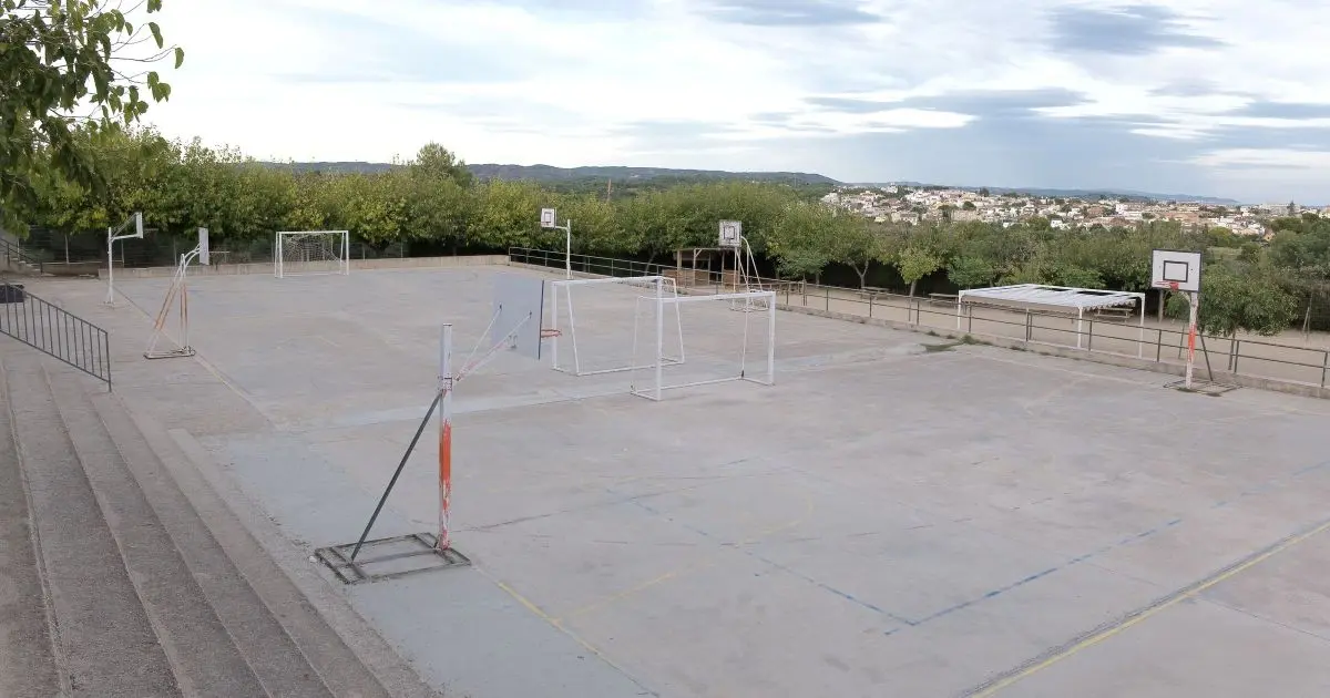 Torredembarra selecciona dos proyectos para mejorar el patio escolar y ampliar el arbolado