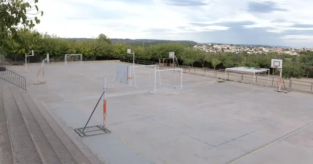 Torredembarra selecciona dos proyectos para mejorar el patio escolar y ampliar el arbolado