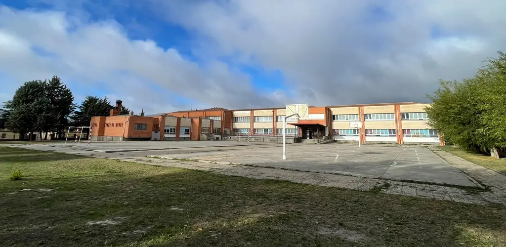 Cuéllar dedicará 50.000 euros a mejorar las pistas del CEIP San Gil