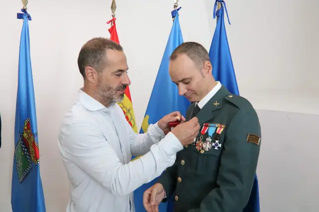 Siero distingue a Rubén Menéndez por su trayectoria en la Guardia Civil