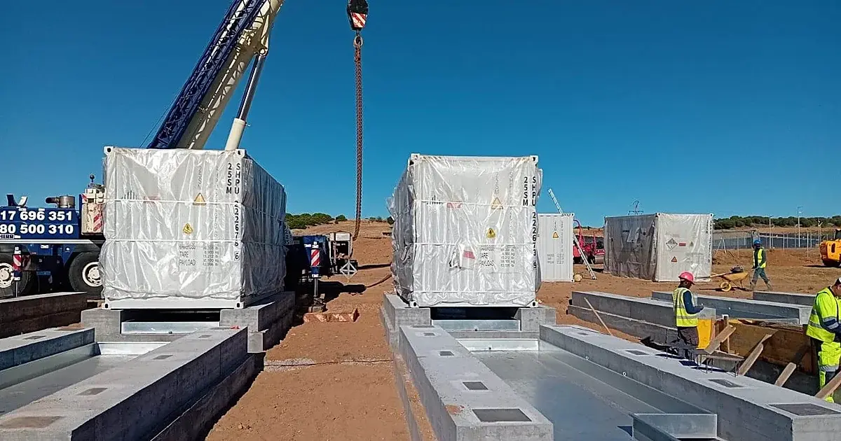 Solaria proyecta sumar baterías de almacenamiento a su planta solar de Belinchón