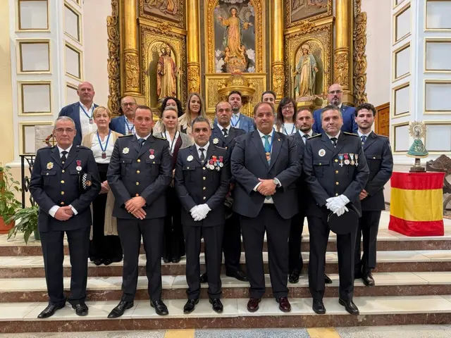 Guijuelo reúne a vecinos y autoridades en apoyo a la Guardia Civil