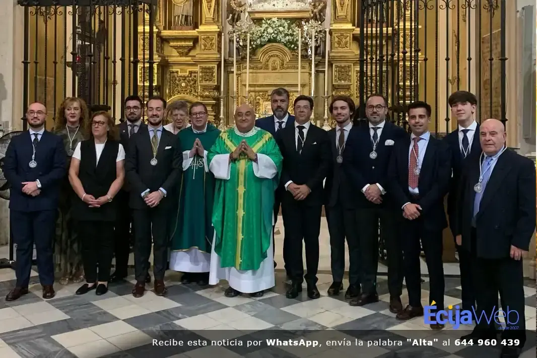 La nueva Junta de Gobierno de la Hermandad del Valle inicia su mandato en Écija