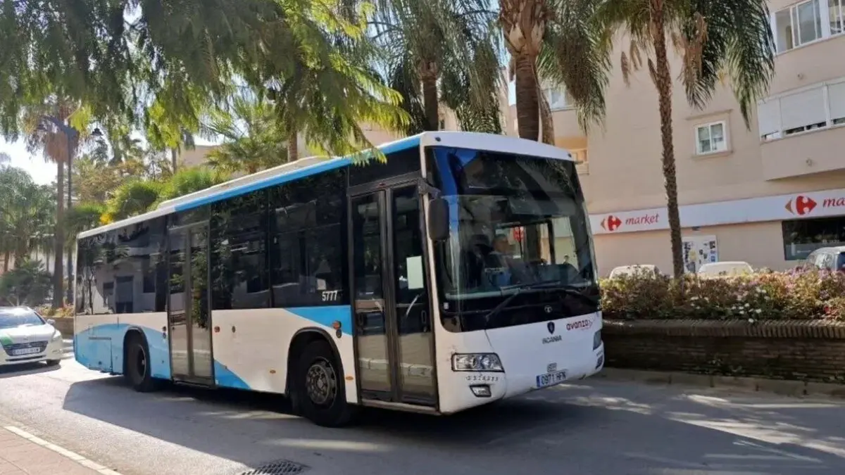 Estepona ofrecerá autobuses gratuitos para facilitar las visitas al cementerio en Todos los Santos