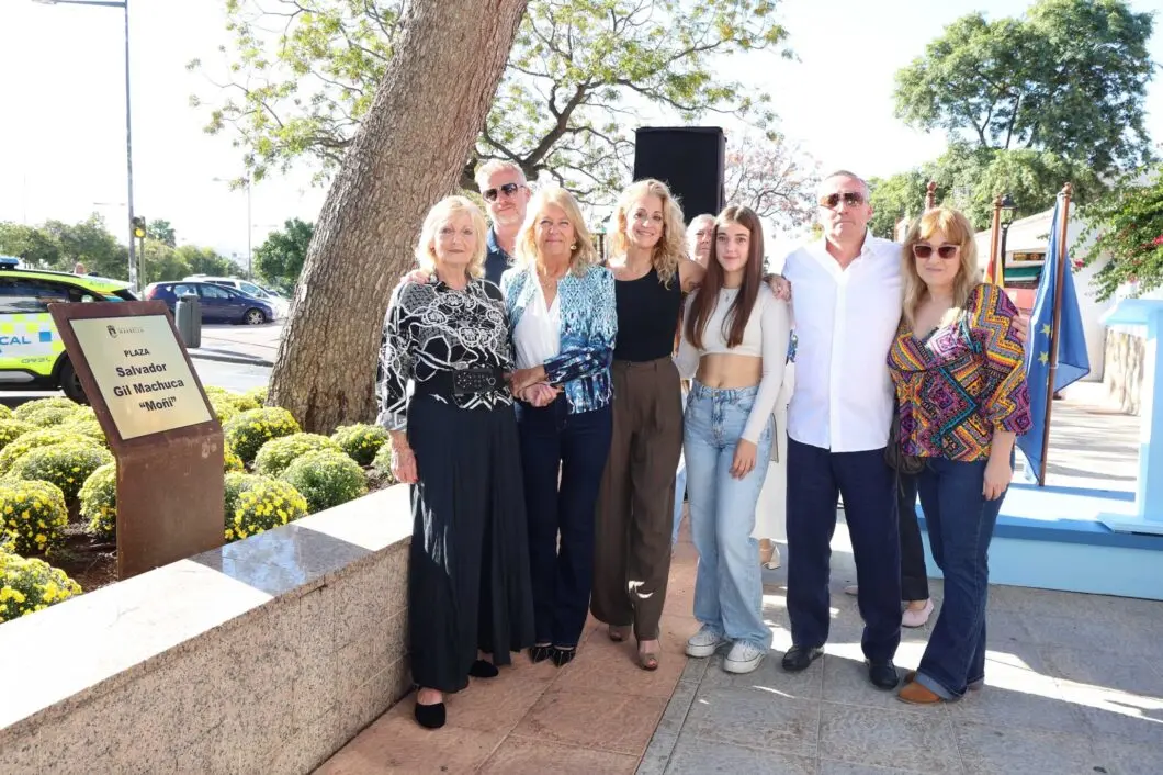 Marbella dedica una plaza a Salvador Gil, conocido como ‘Moñi’