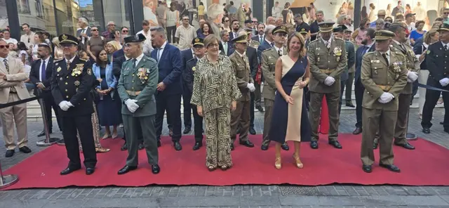 La plaza Mayor acoge el acto de la Guardia Civil por la festividad del Pilar