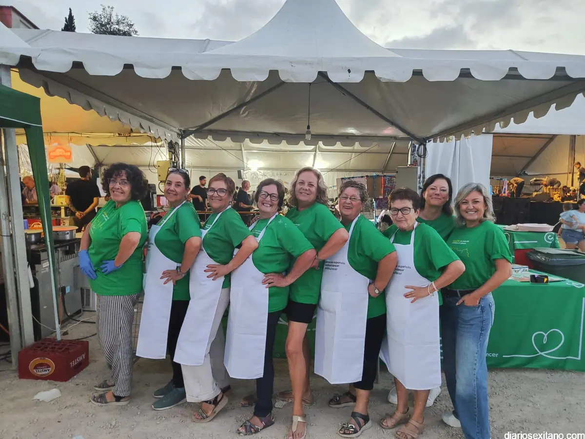 Torrecuevas participa en una merienda solidaria junto a la AECC de Almuñécar