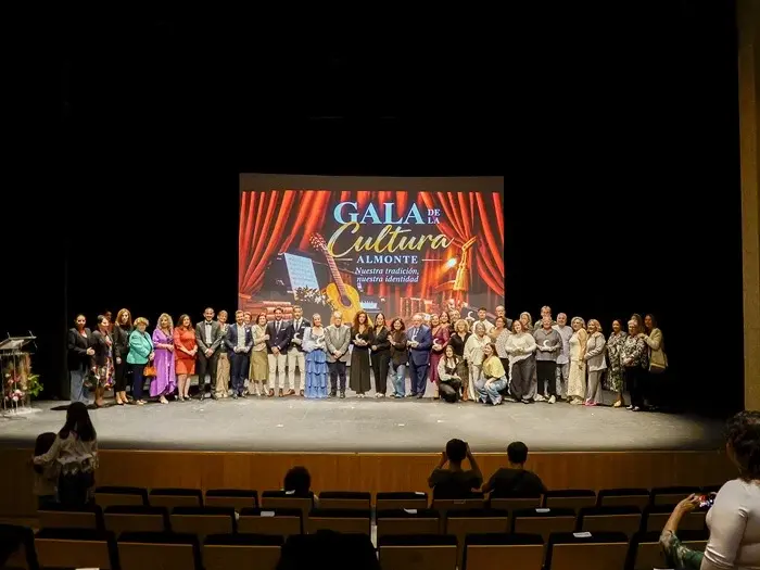 Almonte celebra una gala dedicada a sus referentes culturales