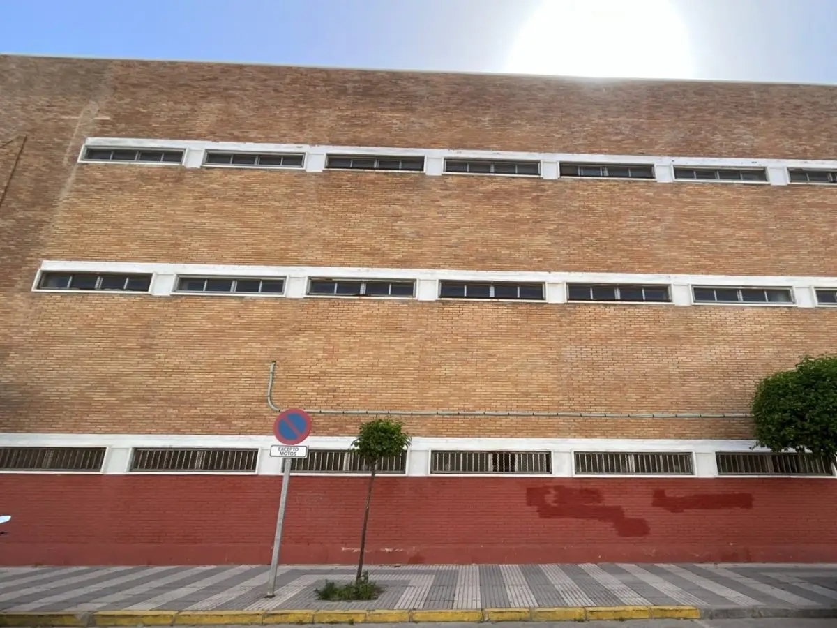La Junta adjudica por 367.829 euros la reparación del IES Mediterráneo
