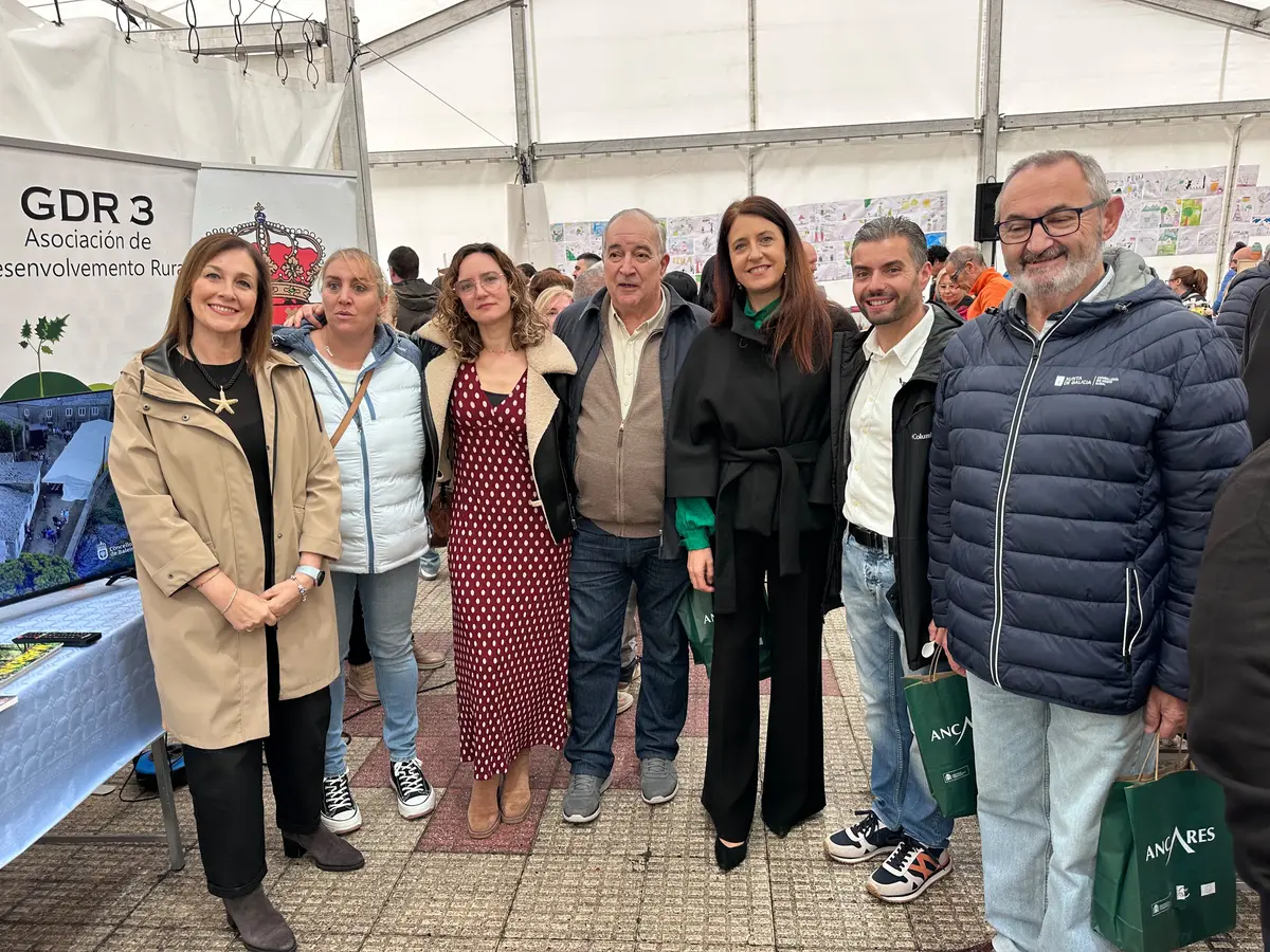 La Feira do Mel de Baleira destaca el peso de la apicultura en la economía local