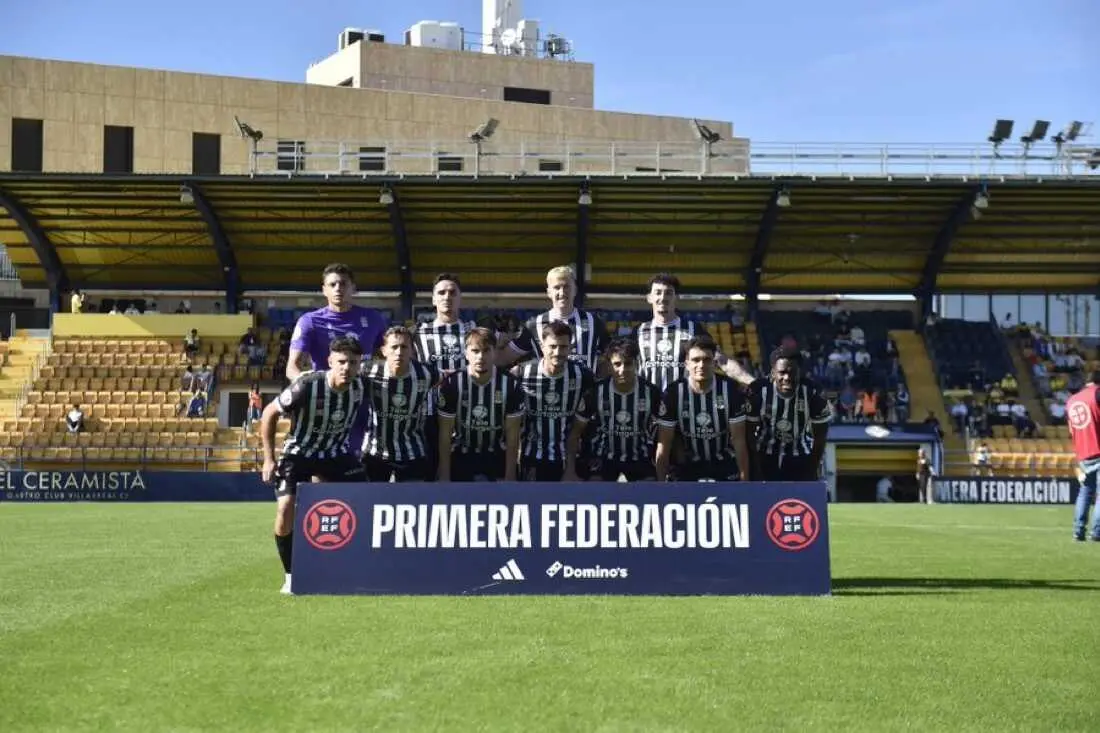 El Cartagena no resiste la reacción del Villarreal B y pierde por 4-1