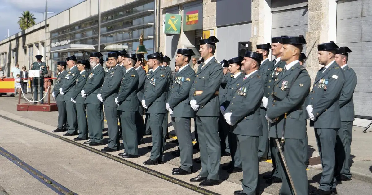 Vigo reúne a distintos cuerpos e instituciones en la celebración del Día del Pilar