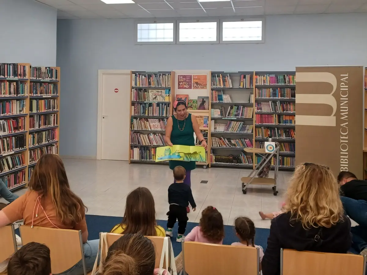 Nueve encuentros de cuentos acercarán la lectura a las familias de Santa Eulària
