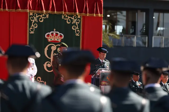 Misa y desfile en el puerto de Alicante por la patrona de la Guardia Civil