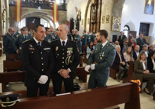 Avilés reconoce a la Guardia Civil durante la fiesta de su patrona