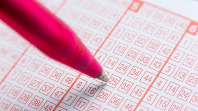 Un premio de la Bonoloto deja cerca de 56.400 euros en Reus