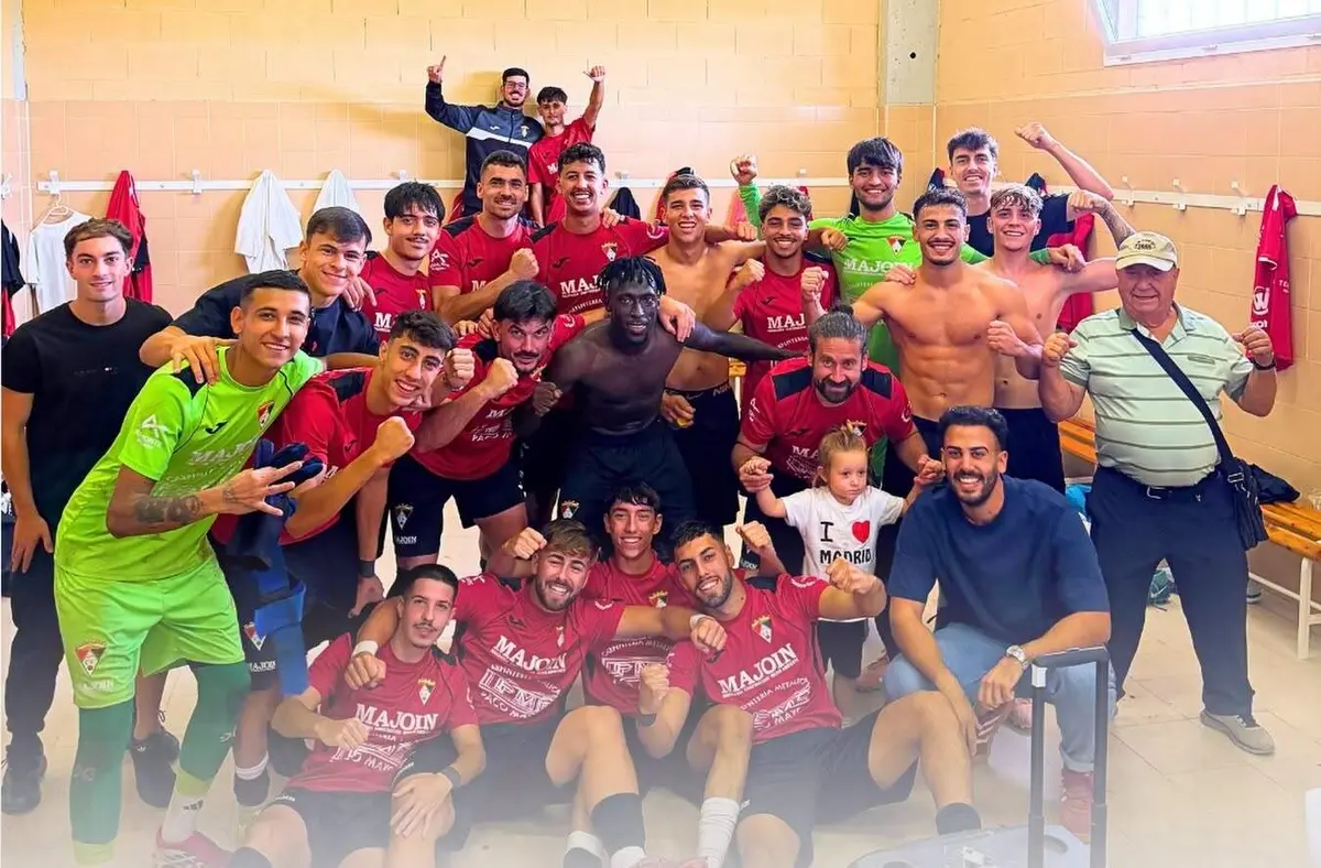 El Ayamonte CF se impone al Rociana y sigue peleando por subir