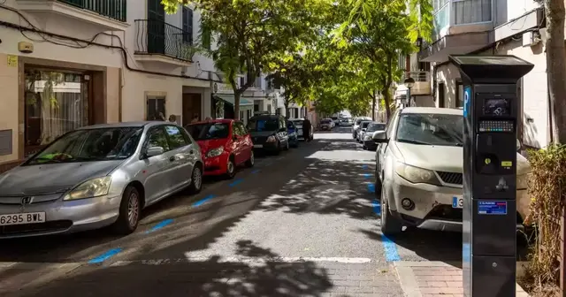 Alaior estudiará reservar estacionamiento gratuito para vehículos locales