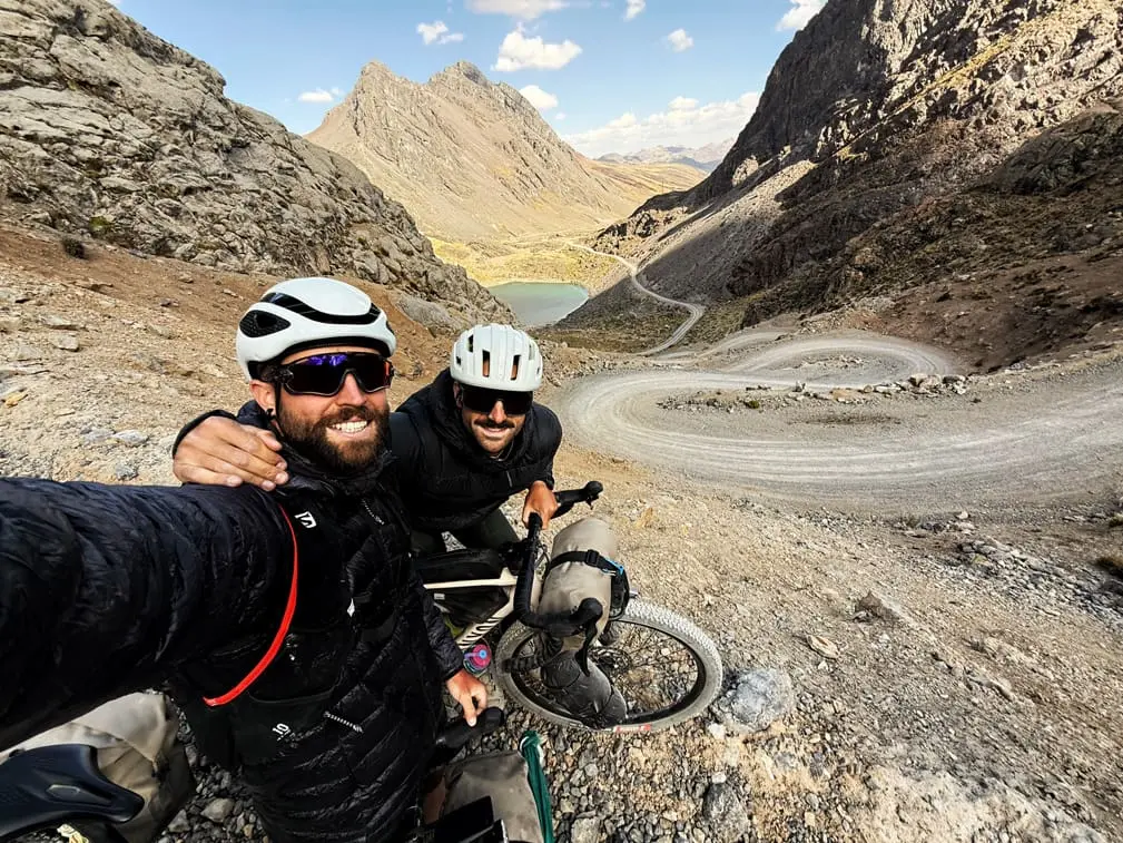 Dos ciclistas de Vitoria-Gasteiz siguen su ruta por Sudamérica