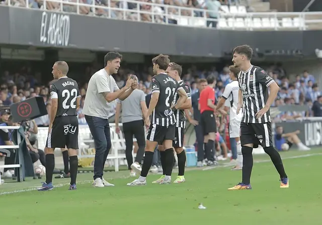 Vélez señala tres claves para reforzar la competitividad del Efesé
