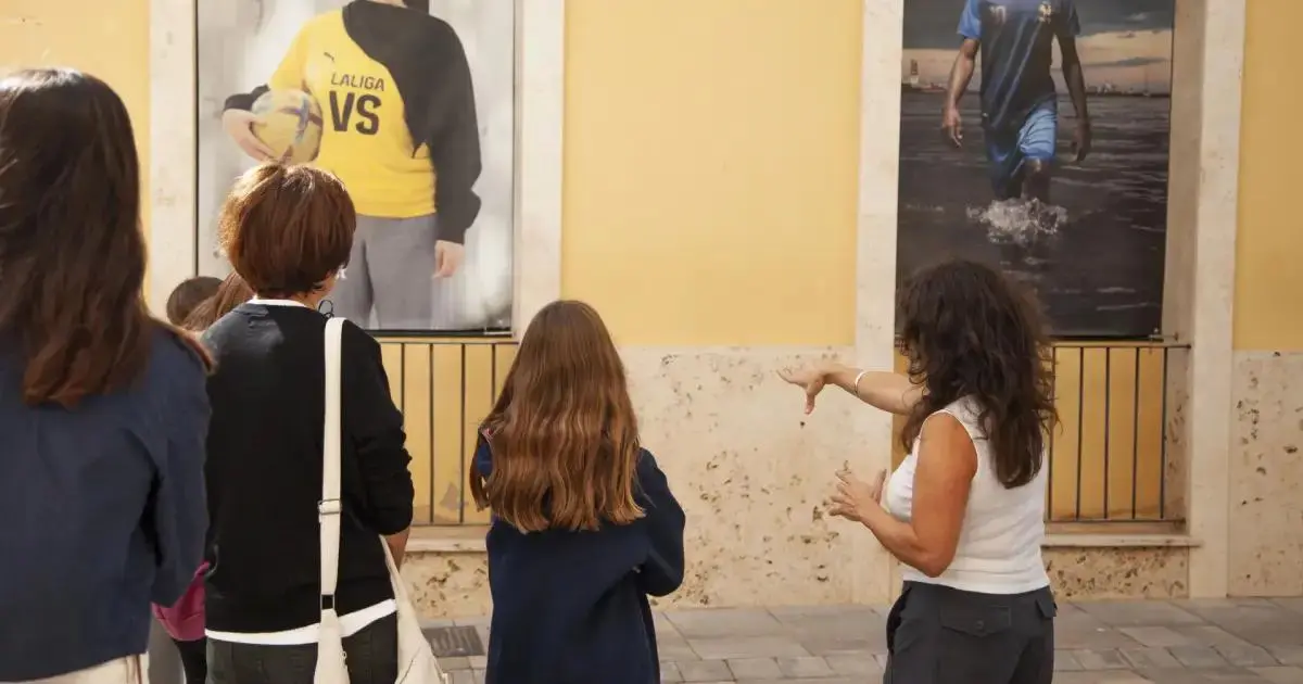 «Goals for Hope» reúne fútbol y fotografía participativa en Es Mercadal