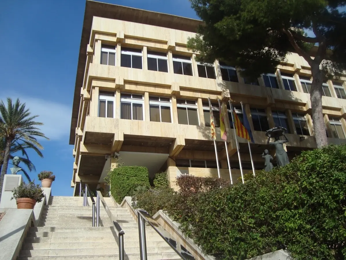 Benicàssim prevé adjudicar durante cuatro años sus ecoparques fijo y móvil