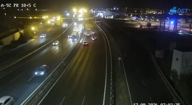 Tráfico lento en la A-49 a la altura de Camas en dirección a Sevilla
