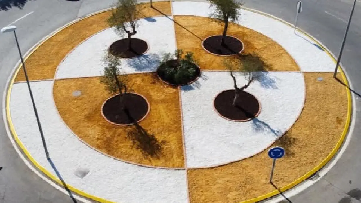 Nueva composición ornamental para una glorieta de la A-8032