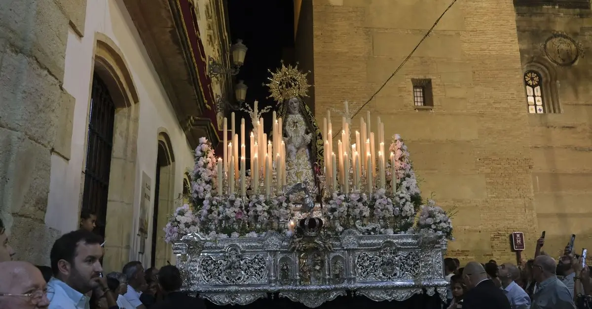Vera conmemora un siglo de la Coronación Canónica de la Virgen de las Angustias