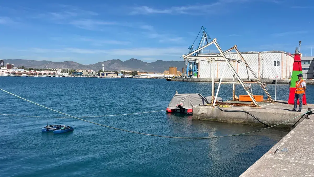 La UJI ensaya robots autónomos para revisar infraestructuras marinas en Castellón