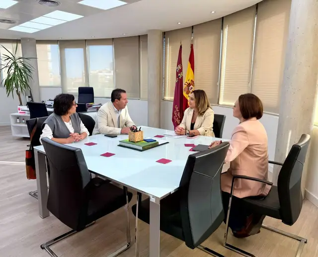 Río Mula pide a la Comunidad que abone los fondos pendientes para servicios sociales
