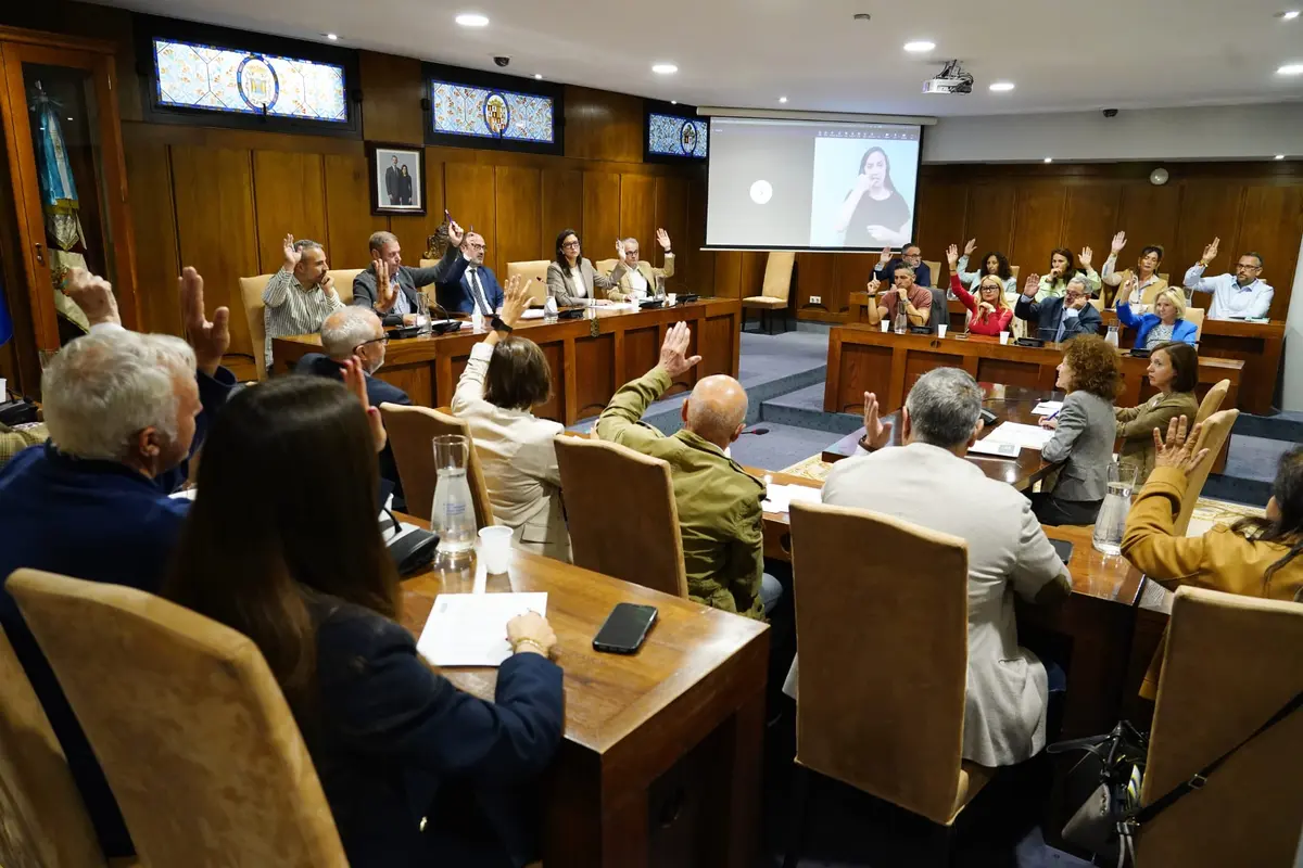 Ponferrada respalda por unanimidad cubrir un tramo del canal de Cornatel