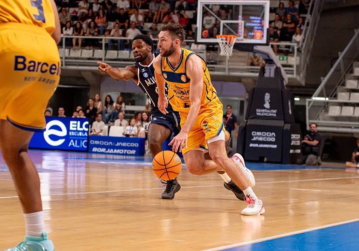 El HLA Alicante refuerza su candidatura al ascenso con otra victoria
