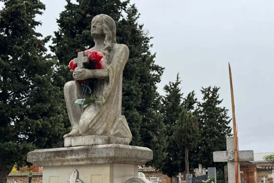 Astorga extiende la apertura del cementerio ante la festividad de Todos los Santos