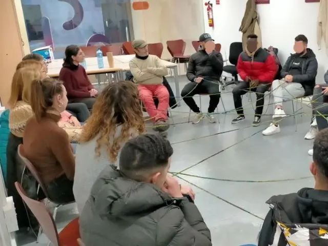 Vincles prepara seis meses de mentoría para jóvenes migrantes en Vilanova